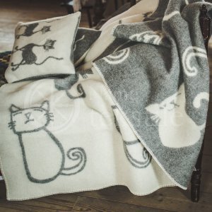 Wool blanket ,,Linksmos katės" grey